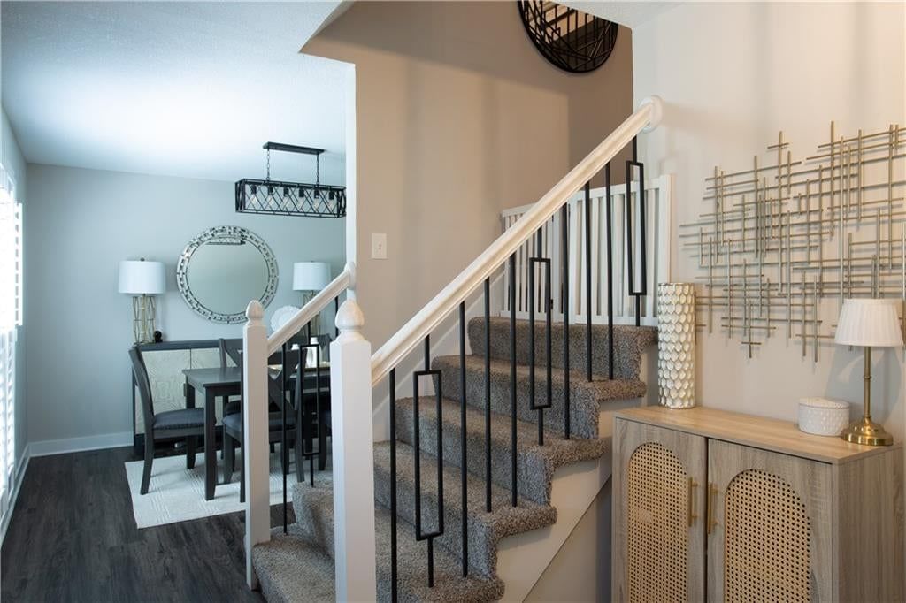 9536 W 91st Street — photo 8