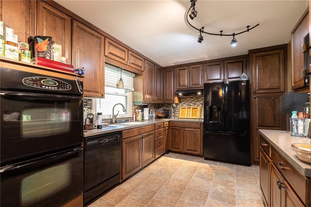 11209 Walnut Street — photo 10