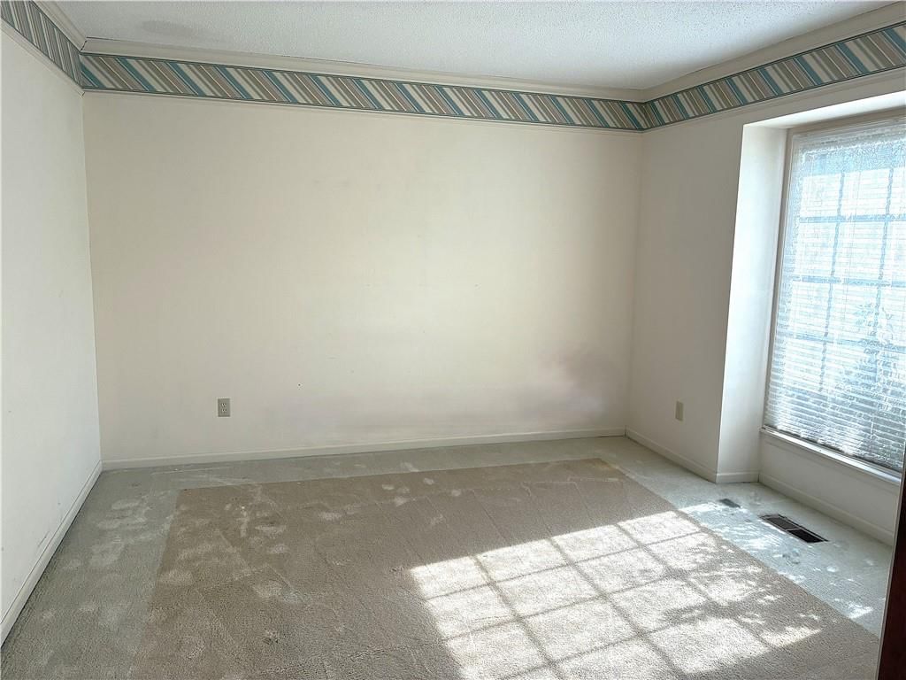 14622 W 81st Street — photo 5