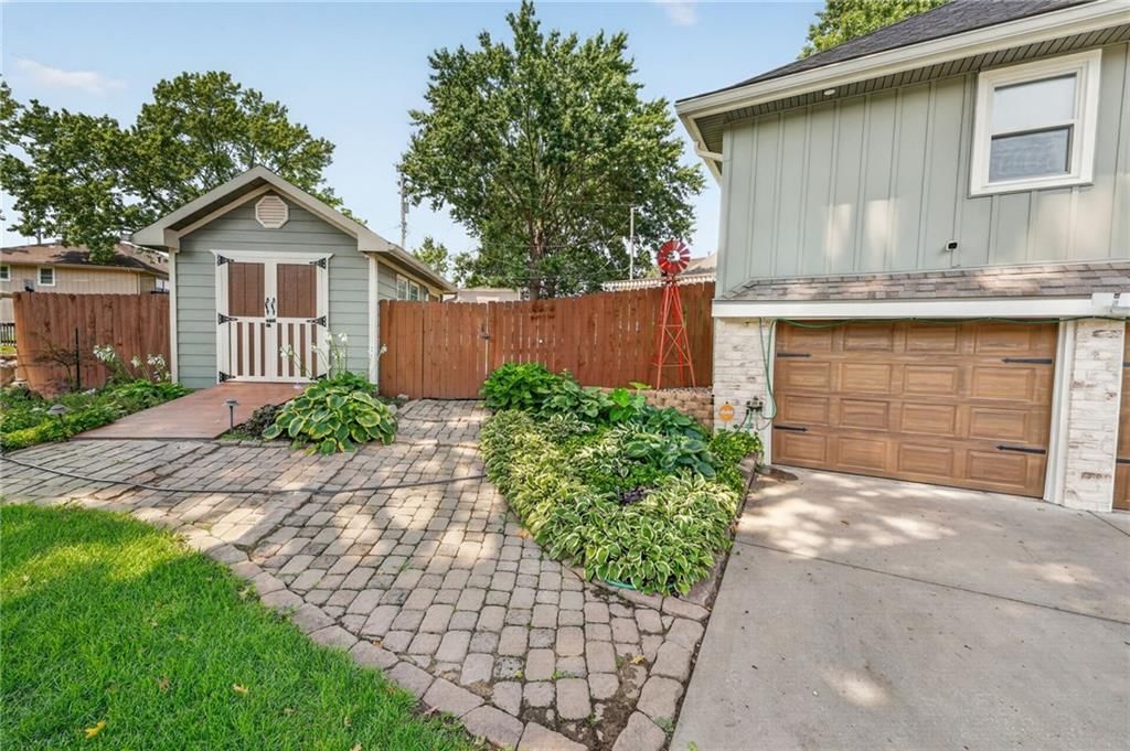 7320 N Garfield Avenue — photo 10
