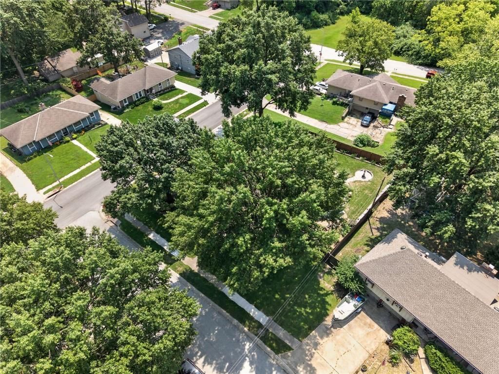 7320 N Garfield Avenue — photo 32