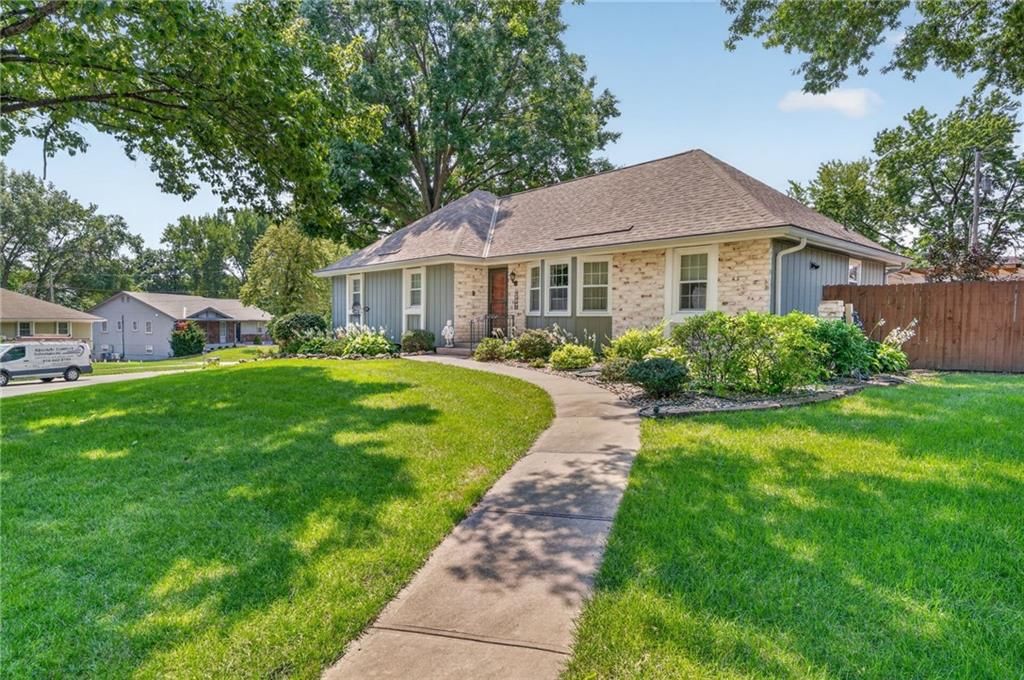 7320 N Garfield Avenue — photo 40