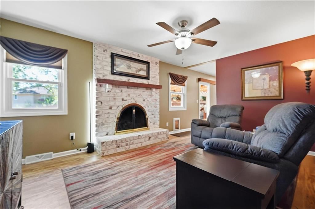 7320 N Garfield Avenue — photo 57