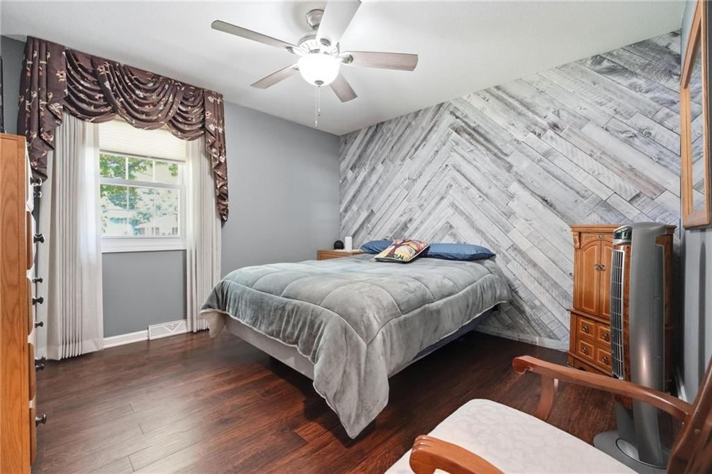 7320 N Garfield Avenue — photo 59