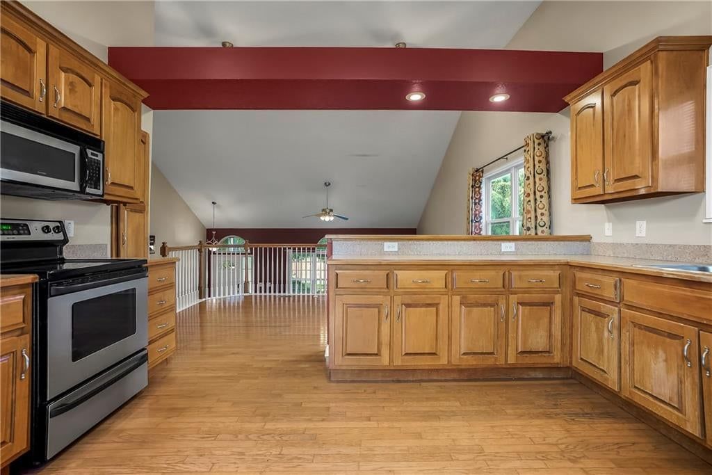 204 Thomas Circle — photo 8