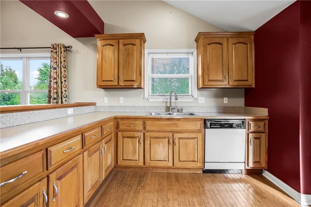 204 Thomas Circle — photo 10