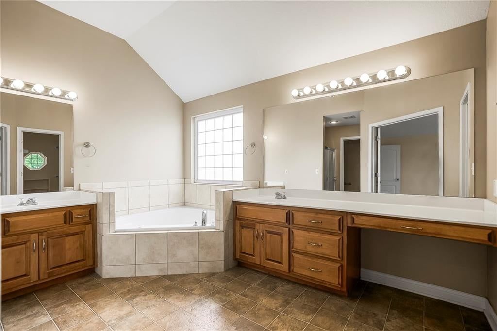 204 Thomas Circle — photo 19