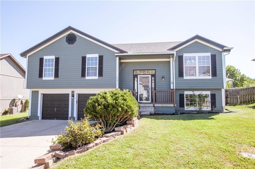 16413 Hight Avenue, Belton, MO: listing photo 2
