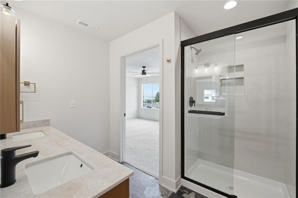 204-206 NW Orchard Court — photo 14