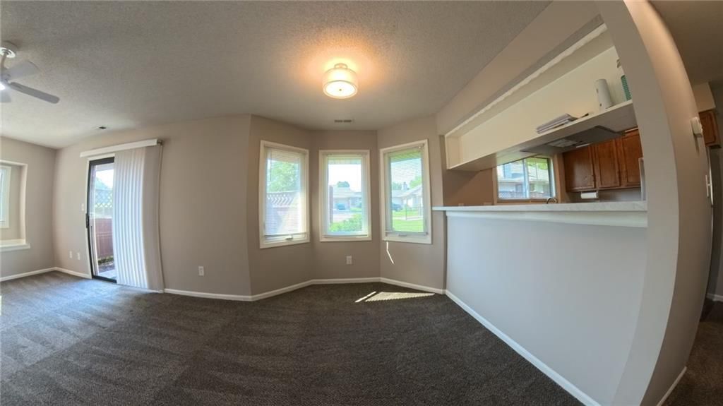 4022 10th Avenue, Leavenworth, KS: listing photo 3