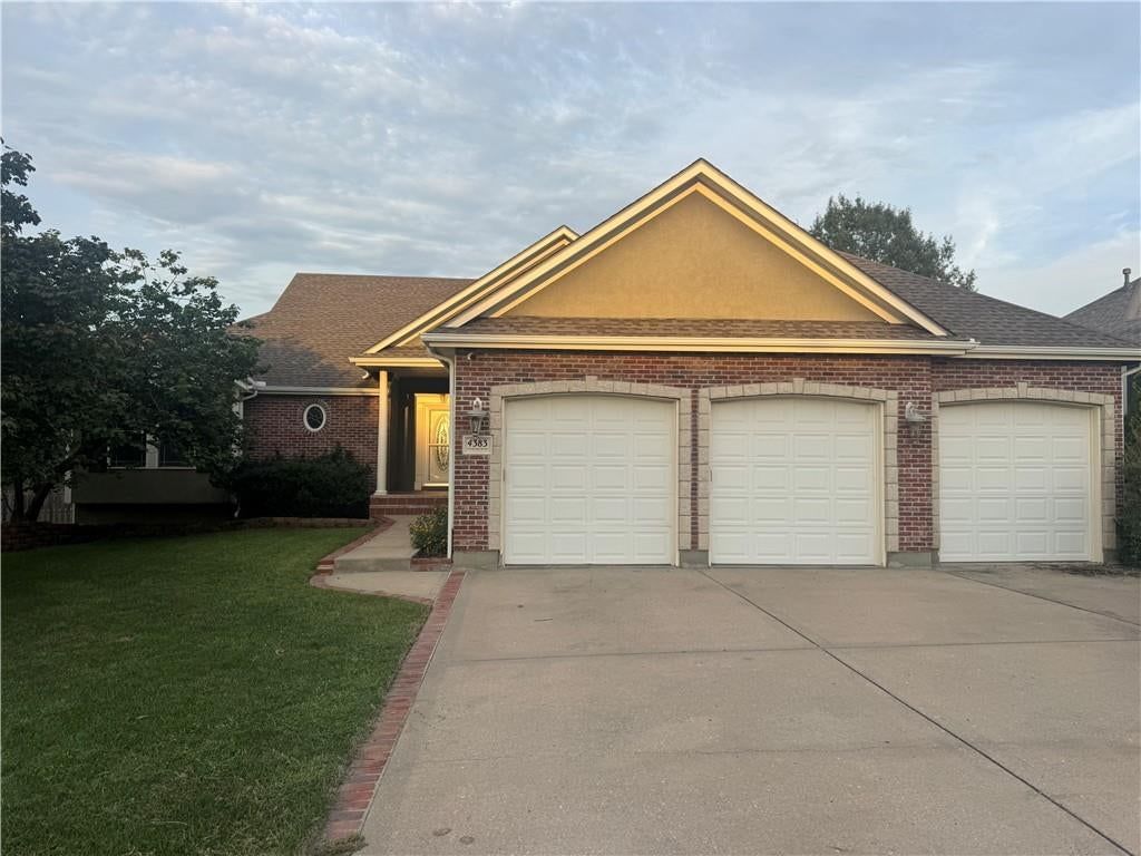 4383 SW Creekview Drive — photo 1