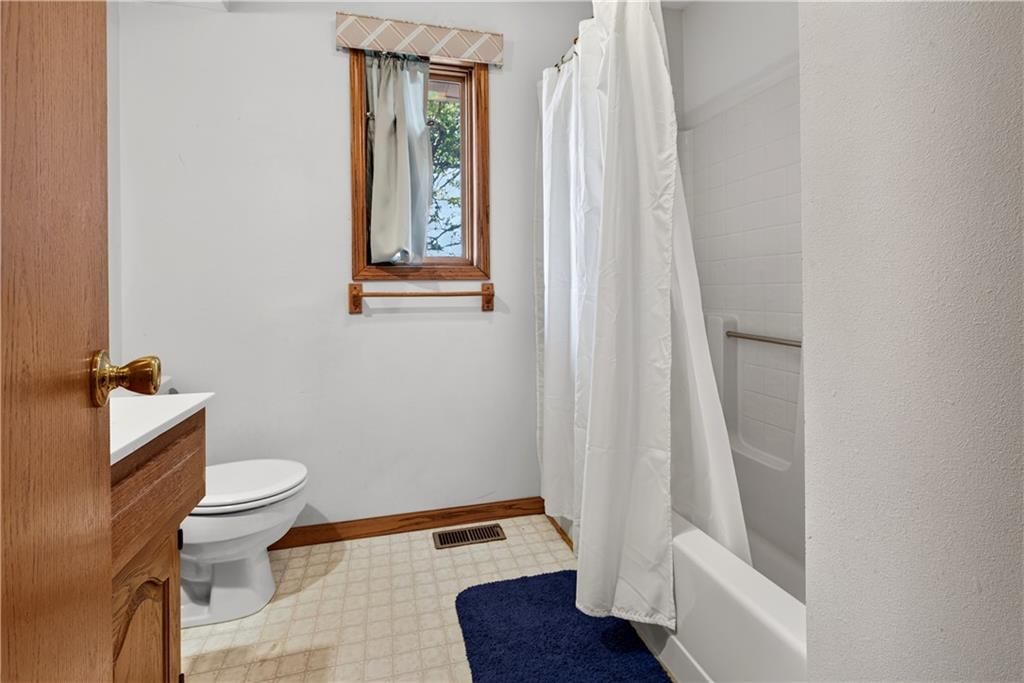 905 W Main Street — photo 23