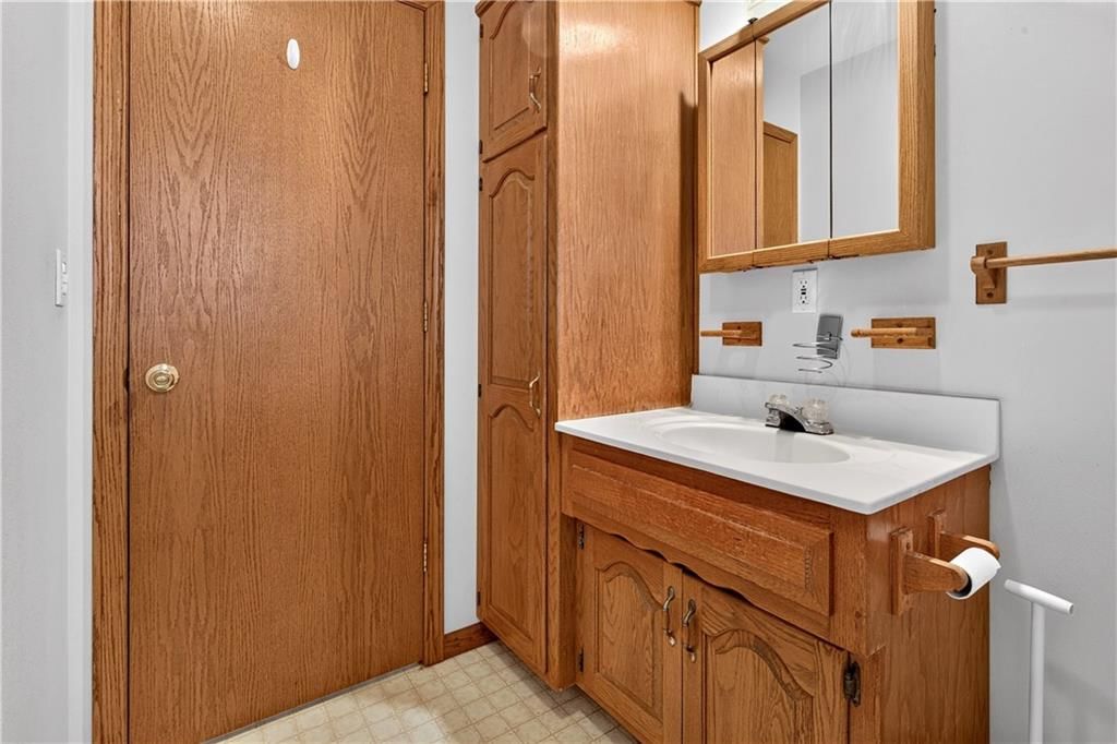 905 W Main Street — photo 24