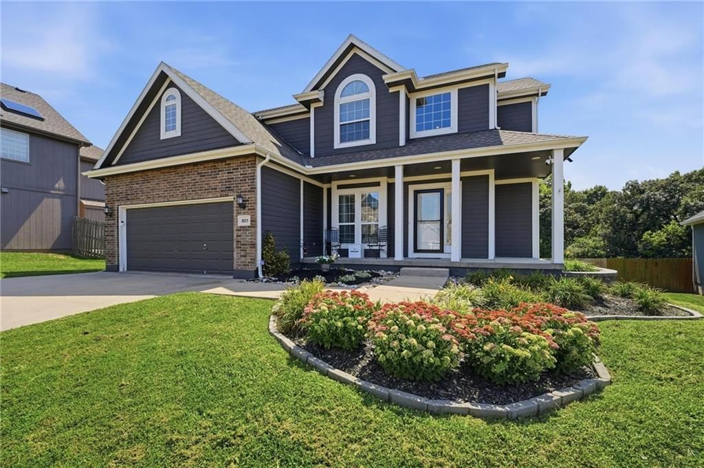 805 Cherry Lane, Smithville, MO: listing photo 2