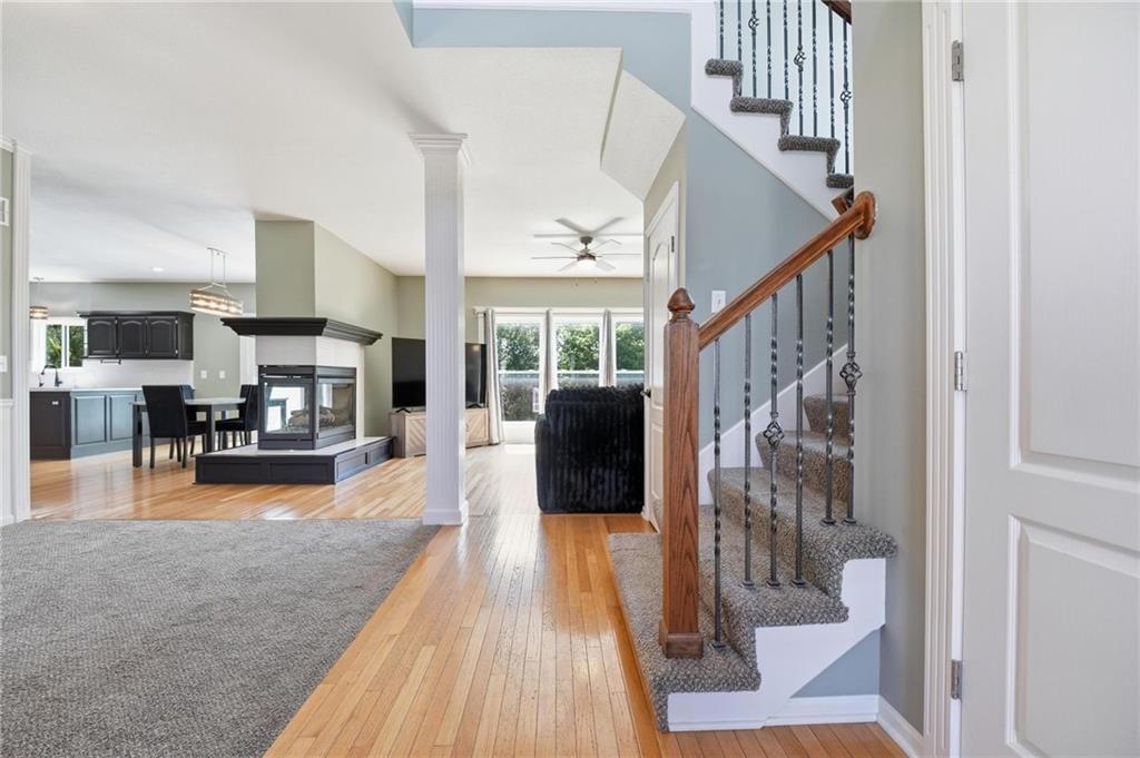 805 Cherry Lane, Smithville, MO: listing photo 3