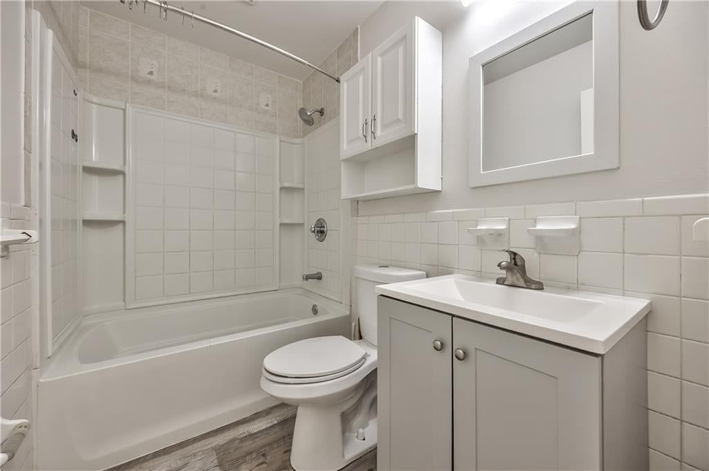 10820-10822 W 49 Street — photo 13