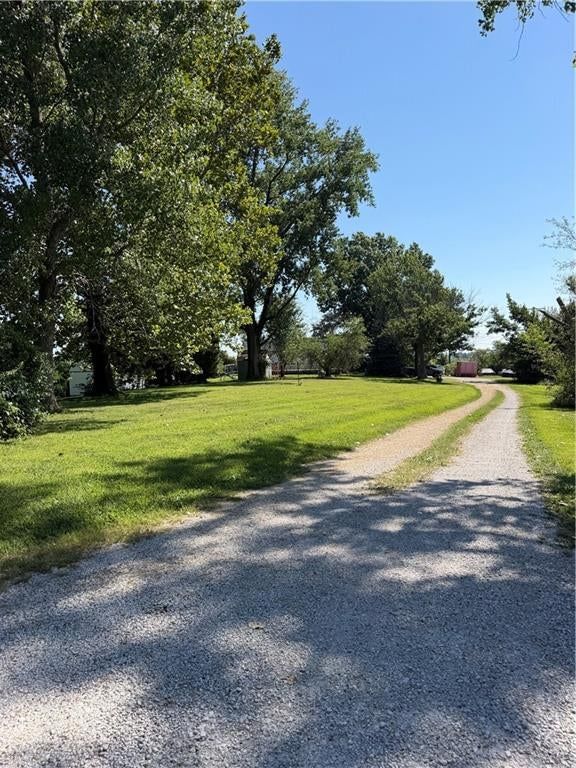 11713 HILLS Lane — photo 5