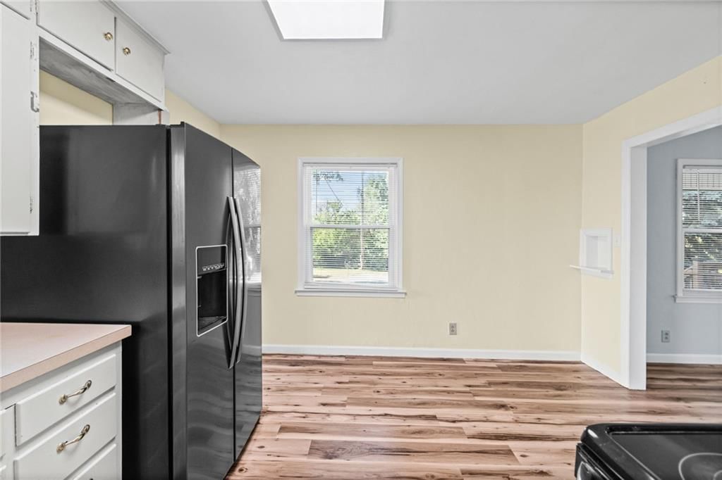 11713 HILLS Lane — photo 10