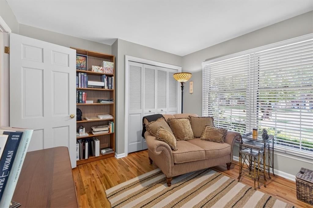 Photo 29 of 99 - 9722 Briar Street, Overland Park, KS 66207