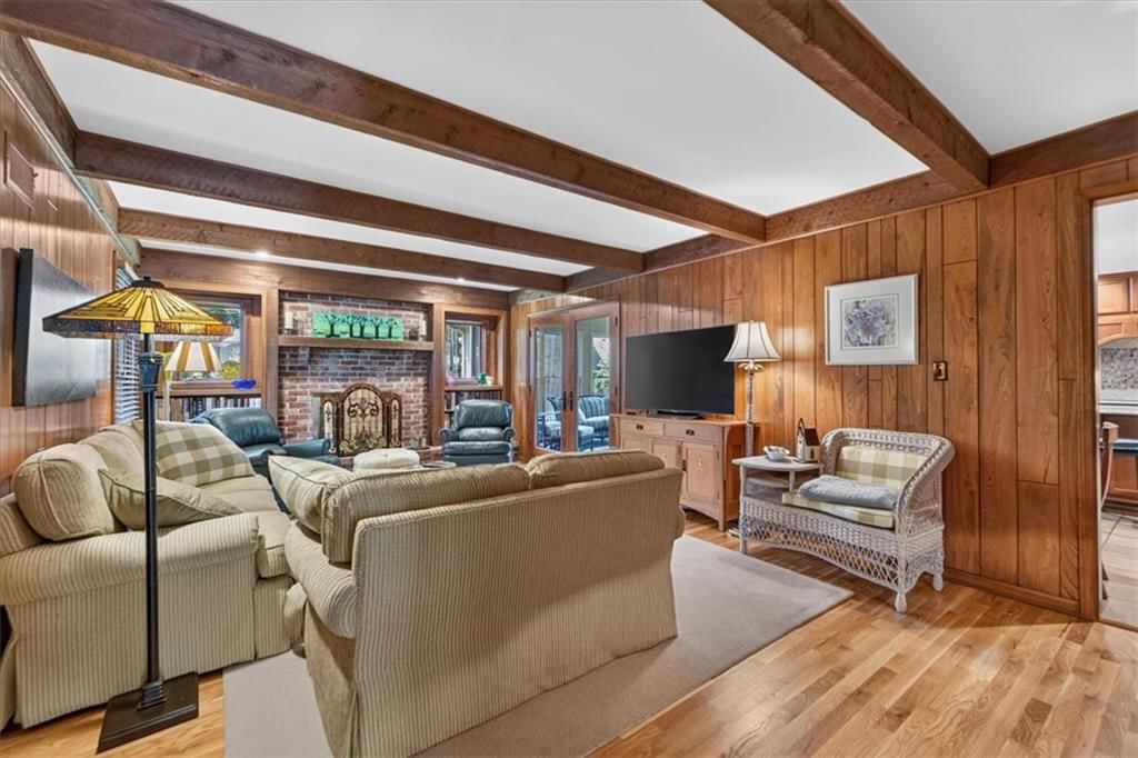 Photo 30 of 99 - 9722 Briar Street, Overland Park, KS 66207