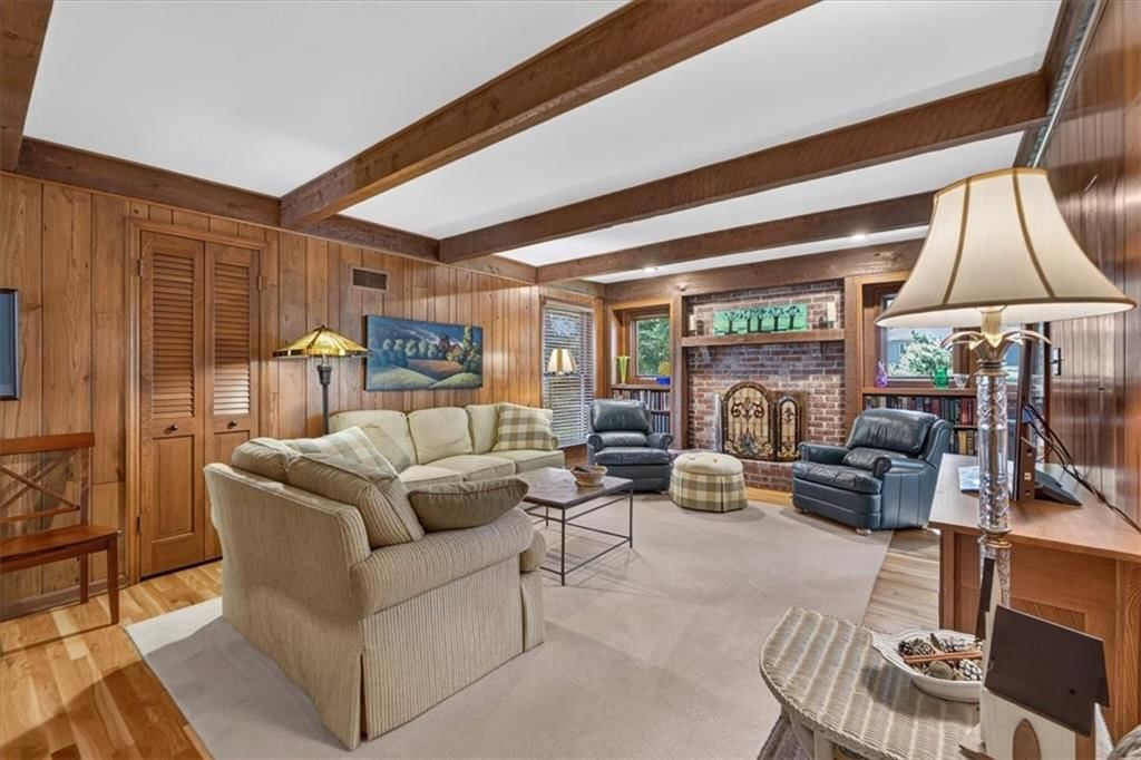 Photo 32 of 99 - 9722 Briar Street, Overland Park, KS 66207