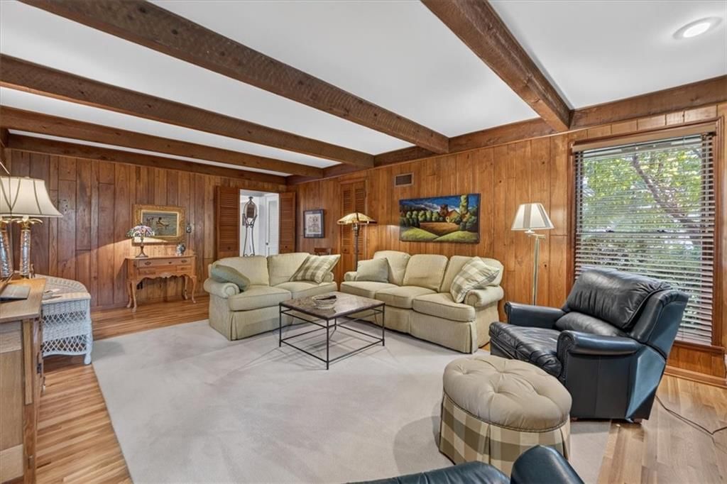 Photo 33 of 99 - 9722 Briar Street, Overland Park, KS 66207