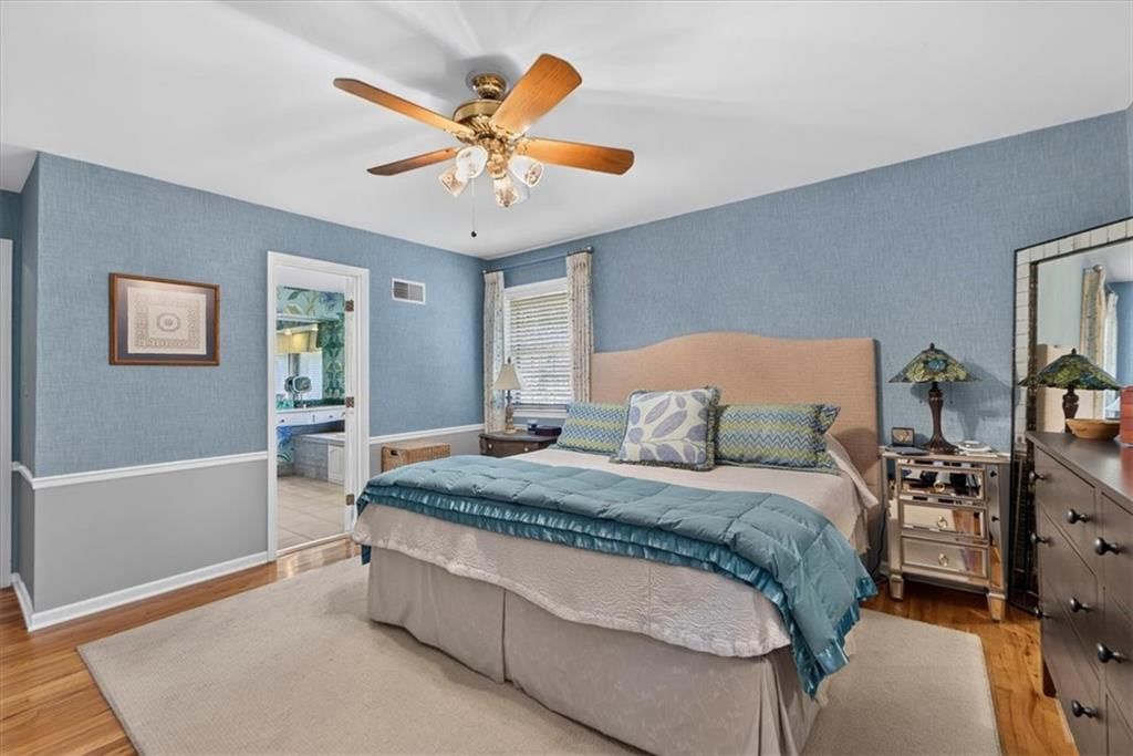 Photo 48 of 99 - 9722 Briar Street, Overland Park, KS 66207