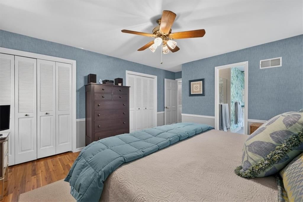 Photo 49 of 99 - 9722 Briar Street, Overland Park, KS 66207