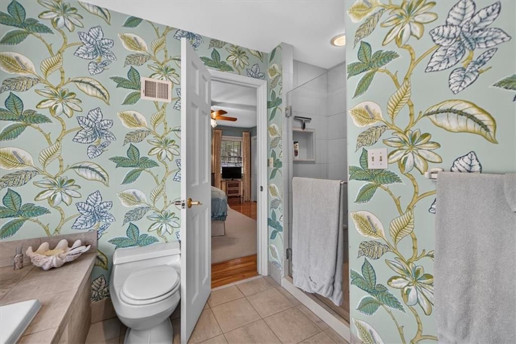 Photo 52 of 99 - 9722 Briar Street, Overland Park, KS 66207