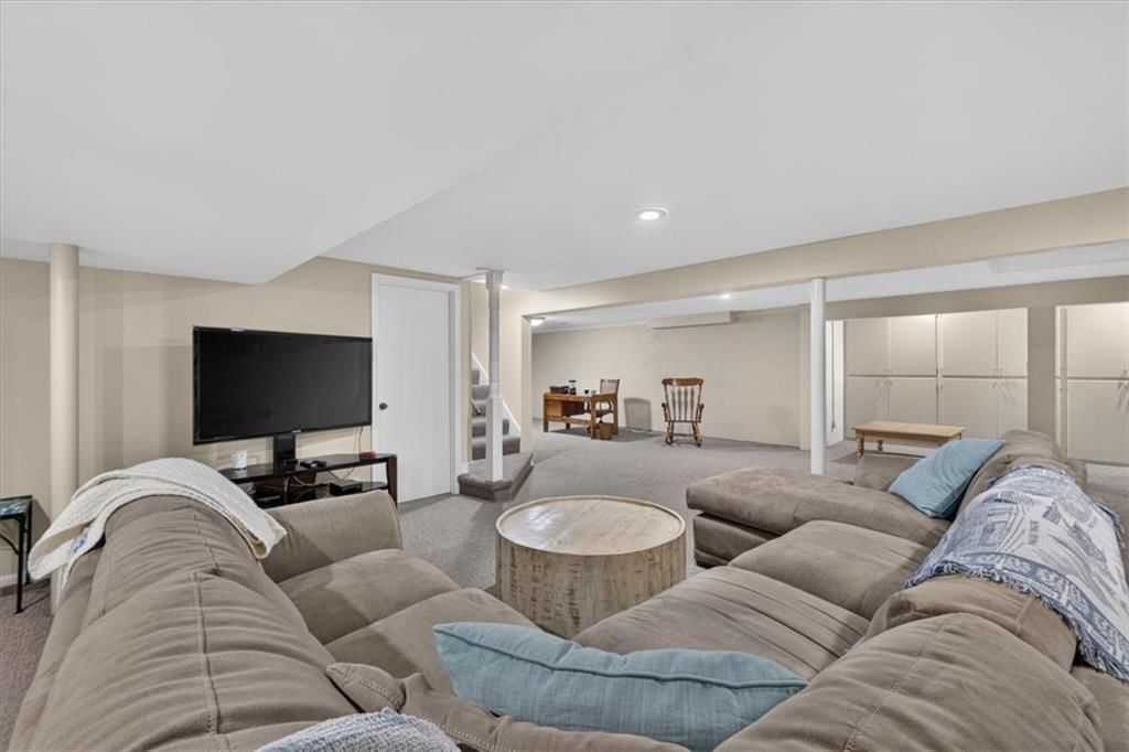 Photo 70 of 99 - 9722 Briar Street, Overland Park, KS 66207