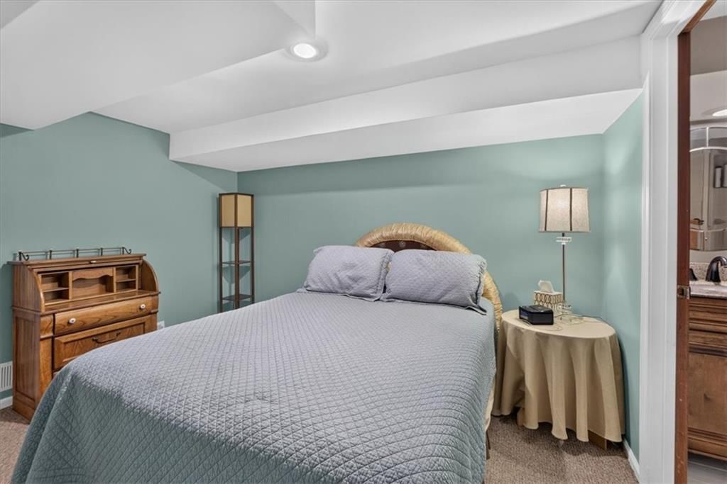 Photo 81 of 99 - 9722 Briar Street, Overland Park, KS 66207