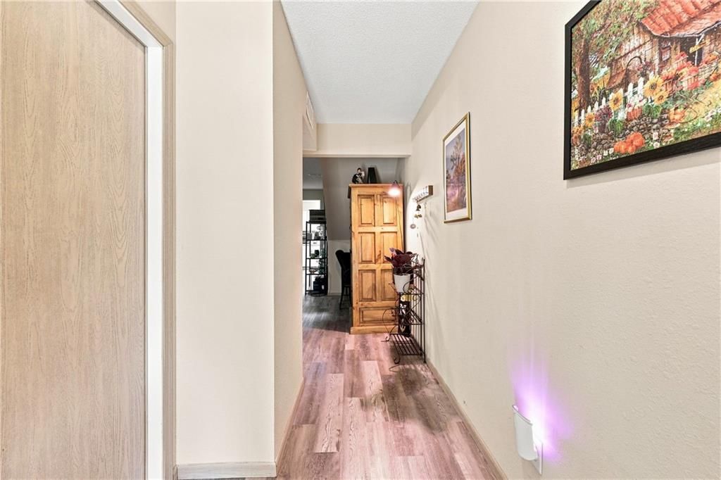10654 E 46th Street, Kansas City, MO: listing photo 3