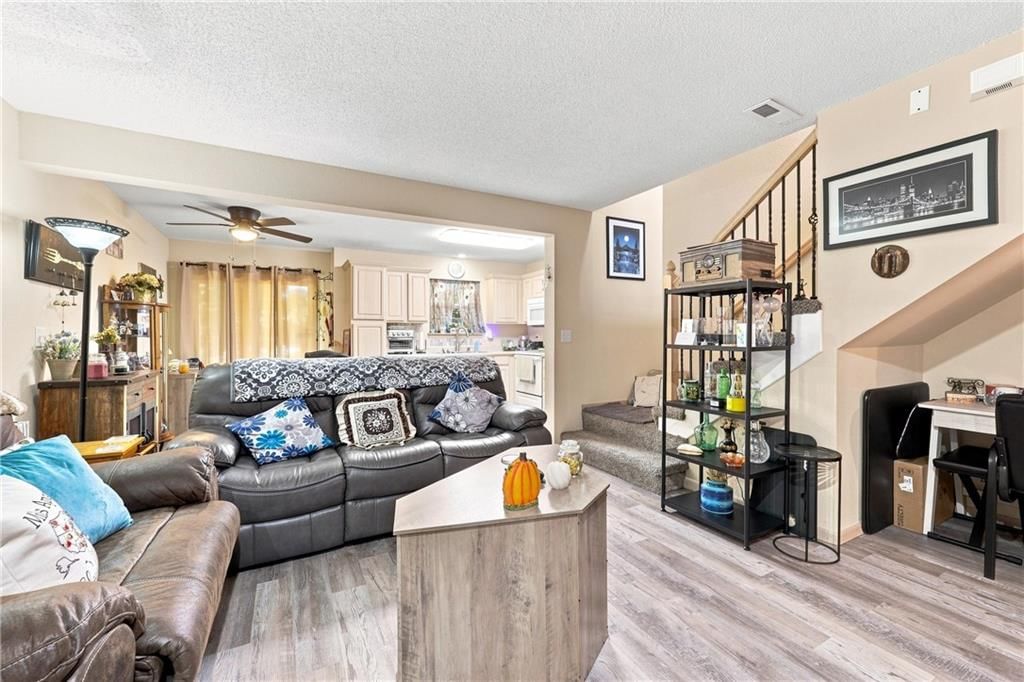 Photo 8 of 20 - 10654 E 46th Street, Kansas City, MO 64133