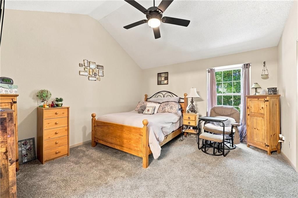 Photo 15 of 20 - 10654 E 46th Street, Kansas City, MO 64133