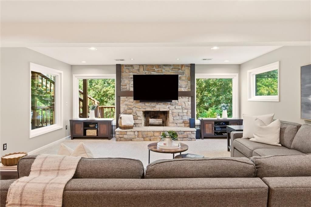 12520 Sherwood Street — photo 42