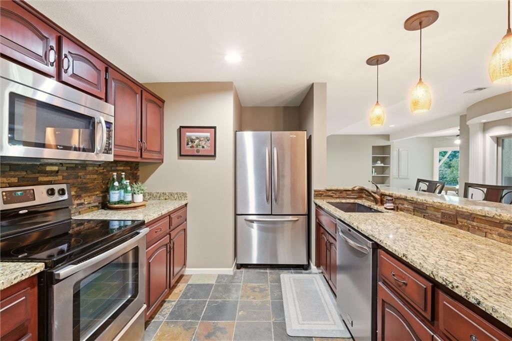 12520 Sherwood Street — photo 46