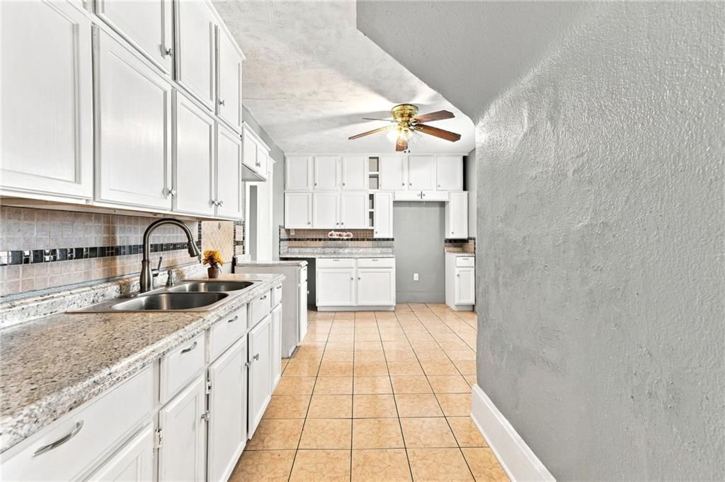 212 N Valley Street — photo 12