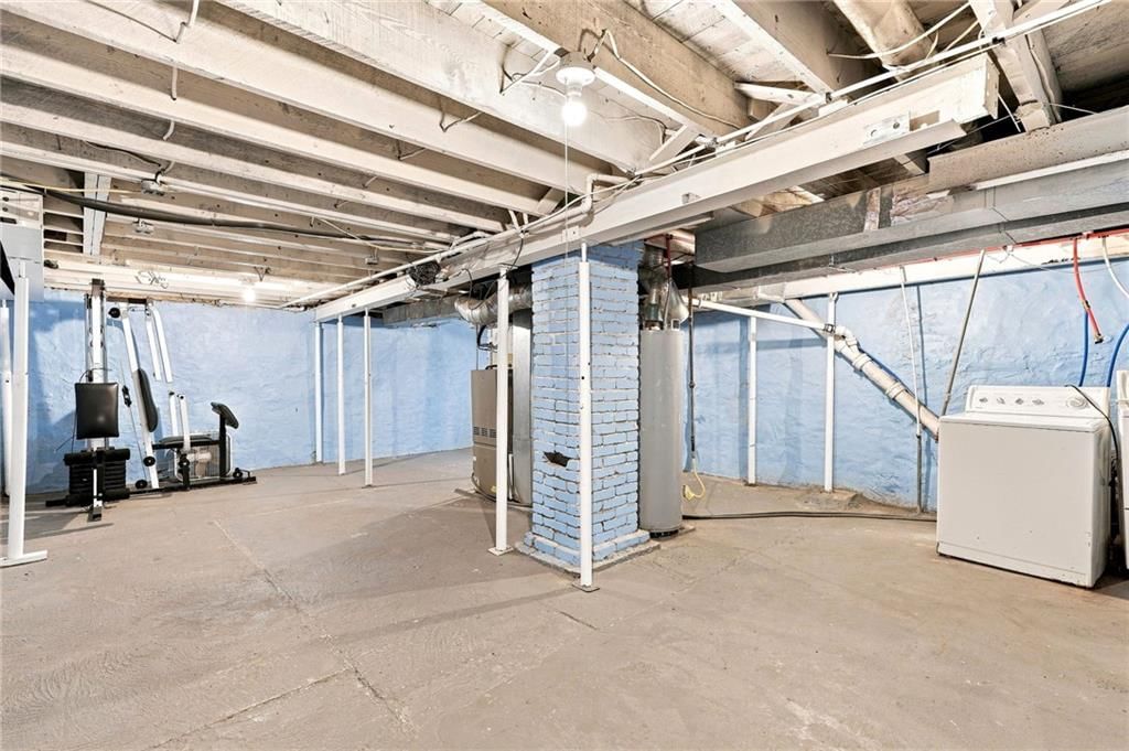 212 N Valley Street — photo 35