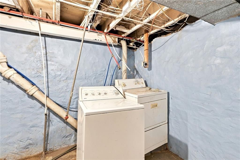 212 N Valley Street — photo 36