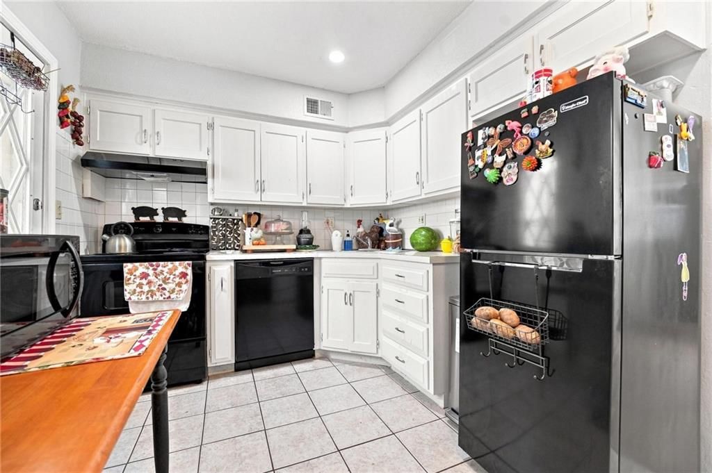 104 E Sunrise Drive — photo 8