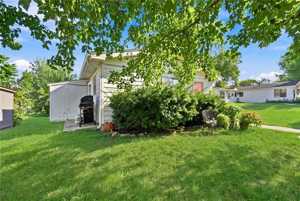 104 E Sunrise Drive — photo 16