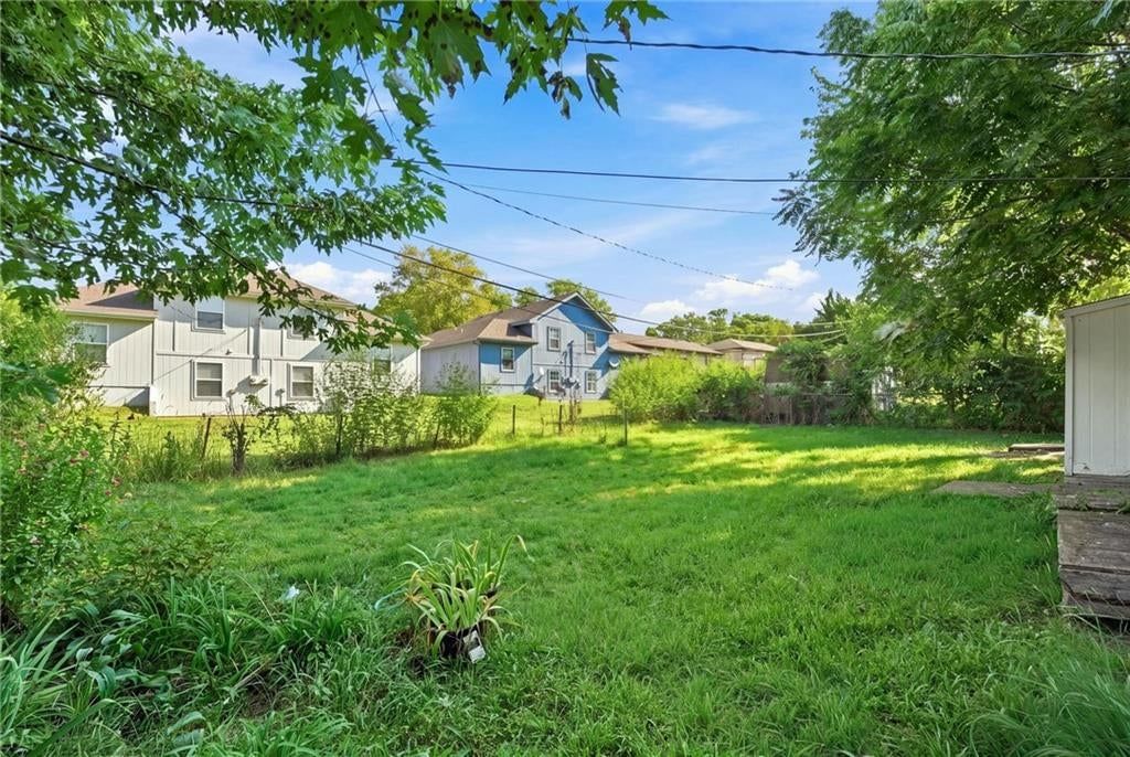 104 E Sunrise Drive — photo 17