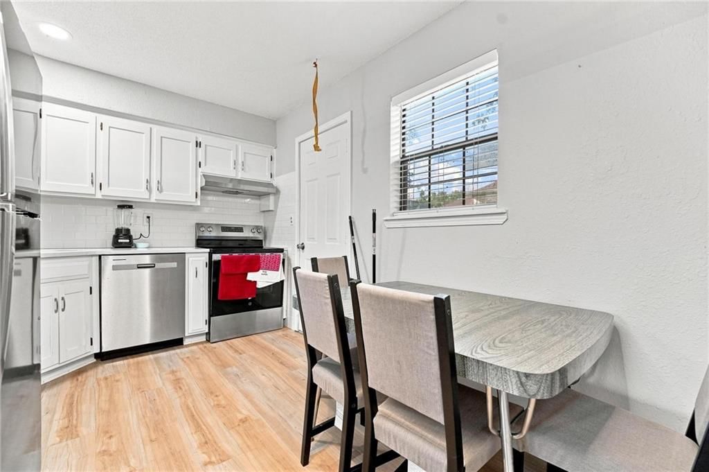 104 E Sunrise Drive — photo 25