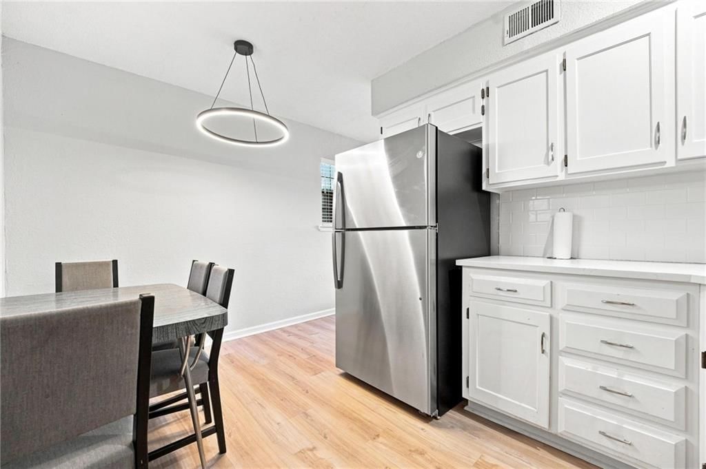 104 E Sunrise Drive — photo 26