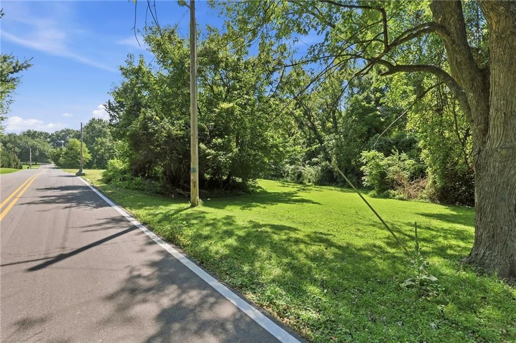 13409 & 13411 Kemper Avenue, Independence, MO: listing photo 2
