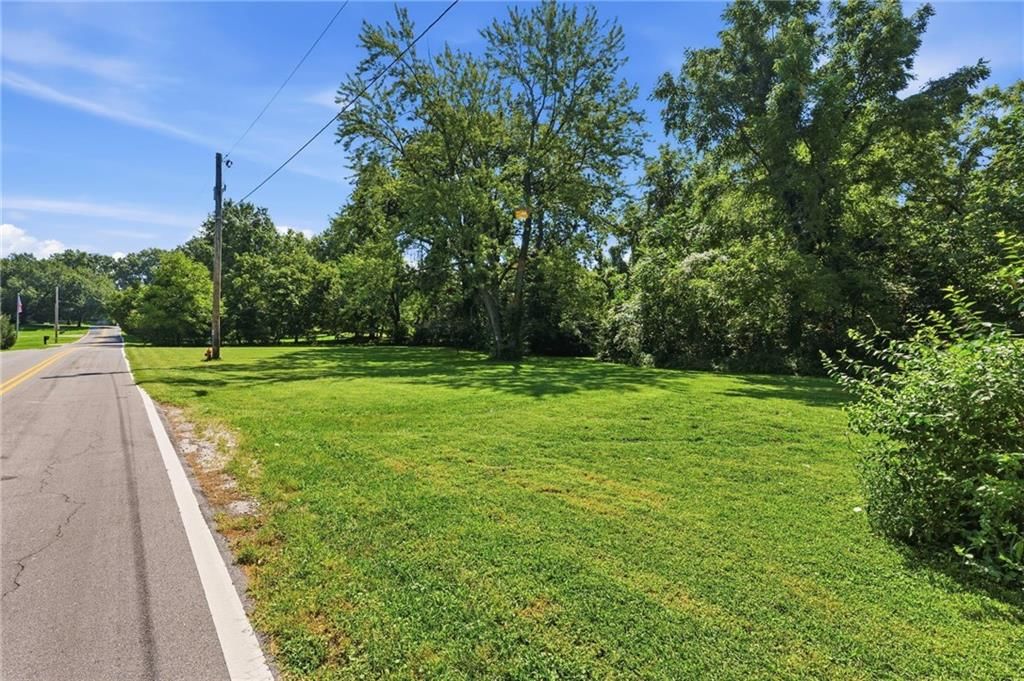 13409 & 13411 Kemper Avenue, Independence, MO: listing photo 3