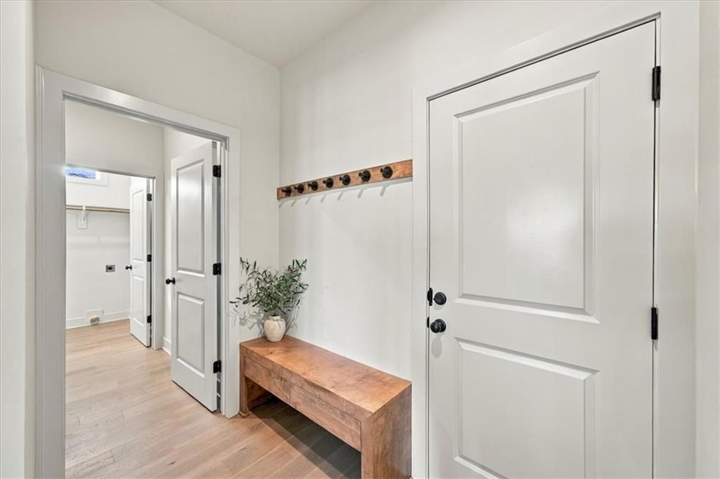1300 Larkspur Place — photo 11