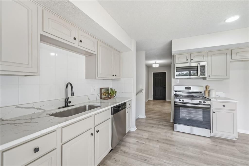 6100 E 140th Place — photo 17