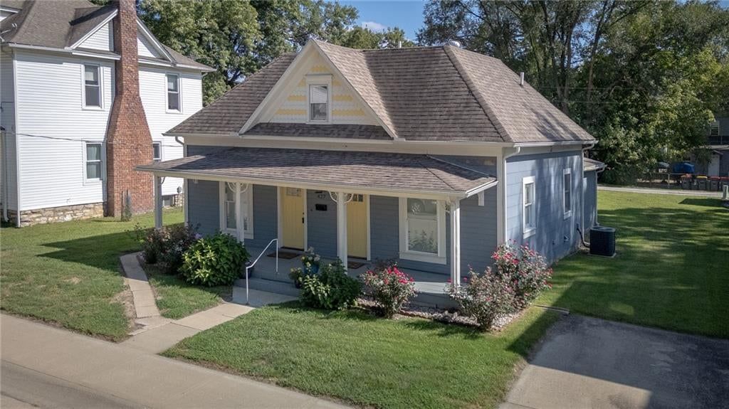 427 Benton Avenue, Excelsior Springs, MO