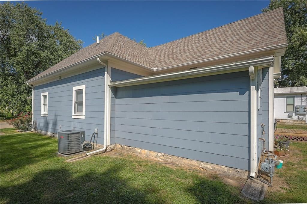 427 Benton Avenue — photo 22